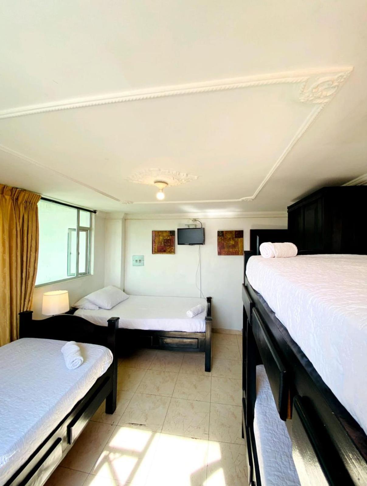 Hotel West California Puerto Espejo Buitenkant foto